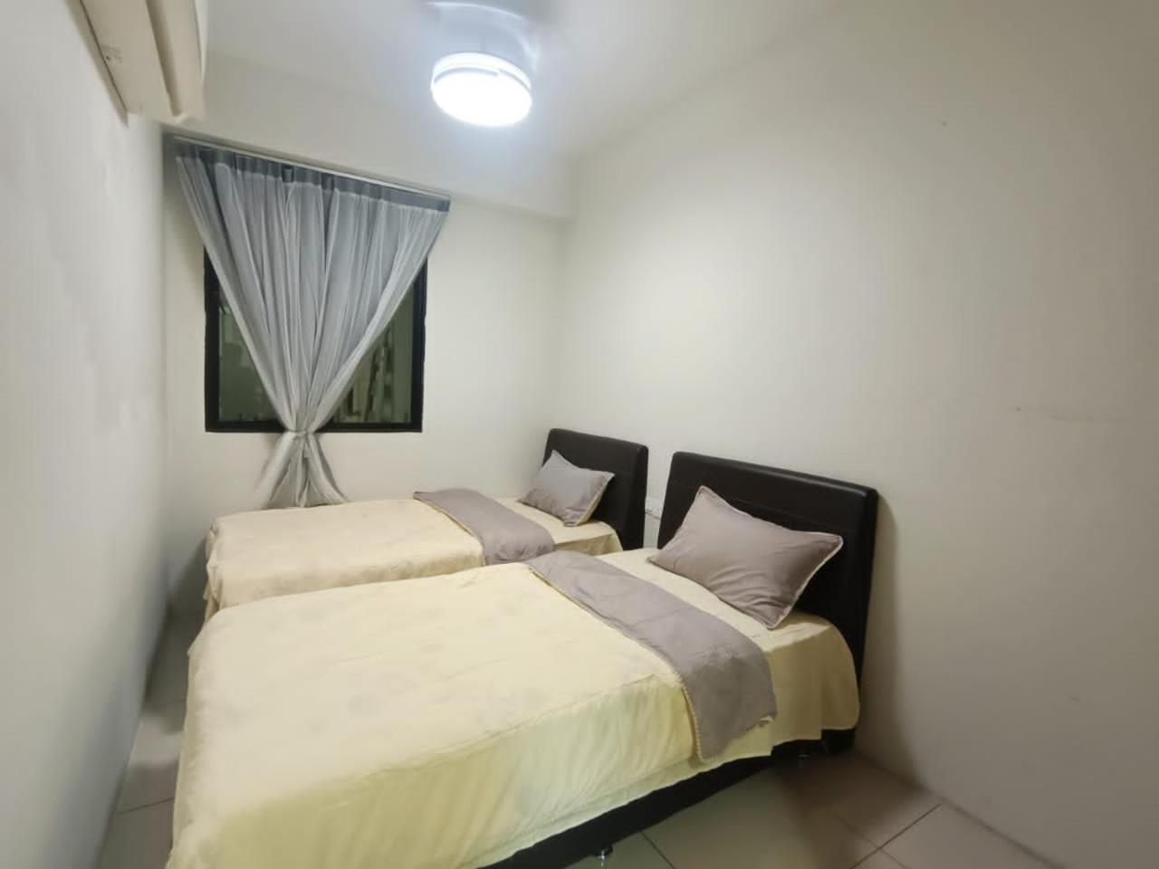 K. Riverfront Apartment Ипох Экстерьер фото