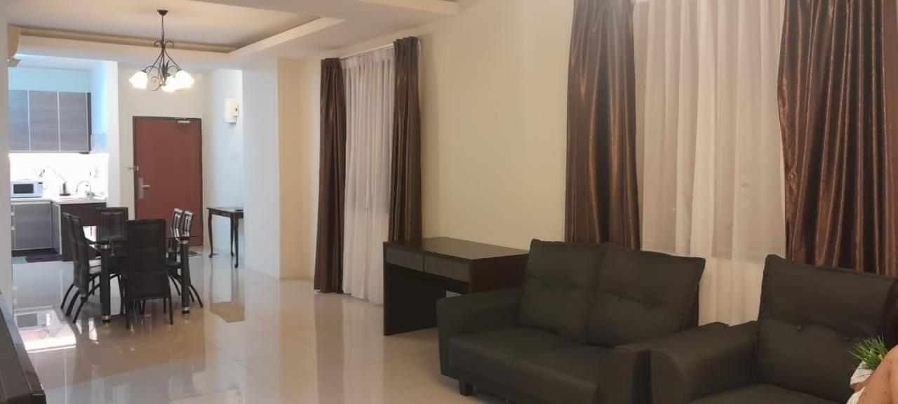 K. Riverfront Apartment Ипох Экстерьер фото